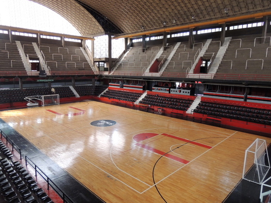 El Estadio Cubierto de Newell's, donde se jugarán las finales, está siendo refaccionado.