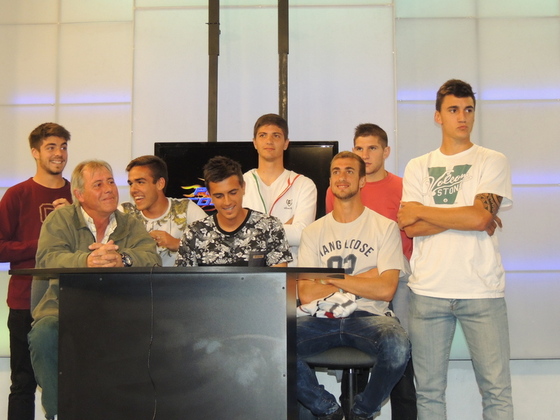 Parte del plantel festejó el título en el programa Pasiones Rosarinas.