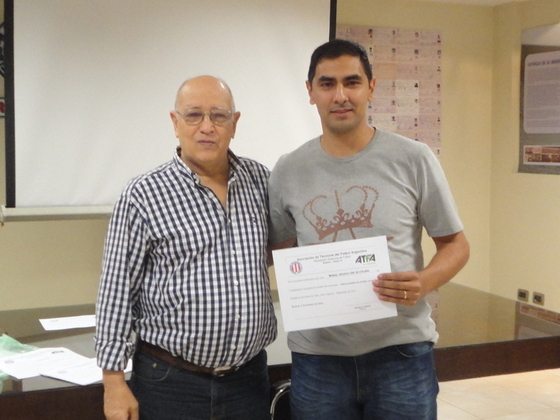 Matías Almirón, de jugador bicampeón con Pablo VI, a técnico capacitado del Baby.