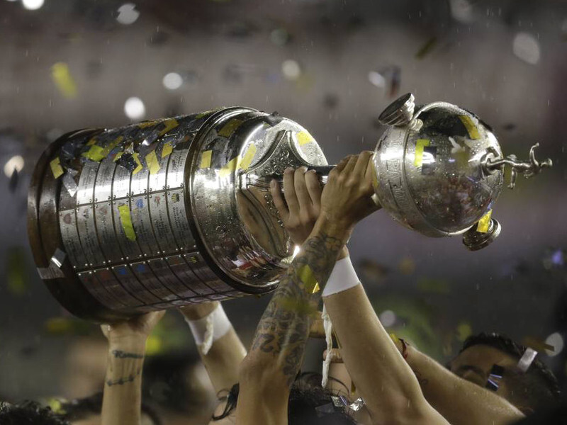 El último en levantarla fue River en el Monumental. ¿Quién será el próximo en quedársela?