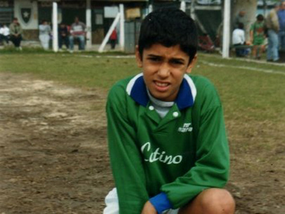 Patricio cuando jugaba en el fútbol infantil de Morning. Pasaron casi 20 años.