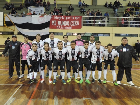 La formación del equipo formoseño. En el plantel hay varios jugadores de origen paraguayo.