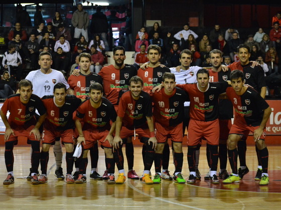 La Lepra tiene un plantel de renombre y muy buen juego. Se permite soñar.