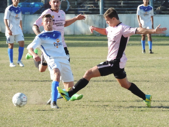 Fabrizio, el capitán salaíto, tiene 32 años y jugó en Newell's y Talleres de Córdoba.