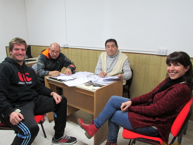 Carlos Benítez, Coordinador del Futsal en la ARF, acompañado de colaboradores y allegados.