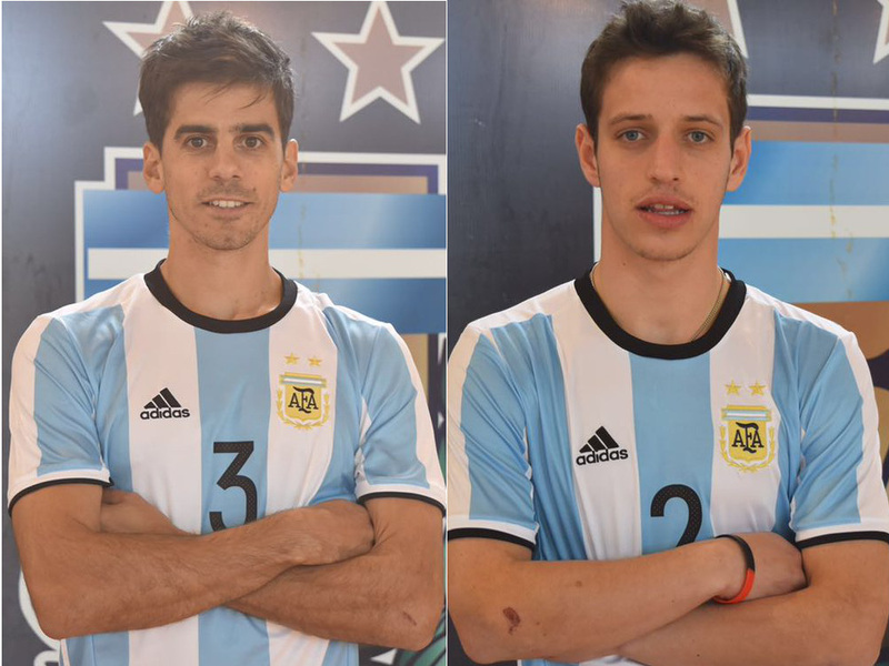 Tomás Tavella (izquierda) y Martín Solzi (der.), representantes del futsal rosarino en la gira.