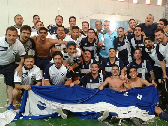 Alvear dio el batacazo en 2015, al vencer a Boca en la final y ganar la primera Copa Argentina.