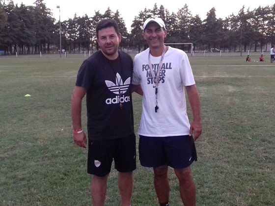 César Gaspari y Ariel Celebroni, Técnicos de la Primera y Cuarta División de Unión de Álvarez.