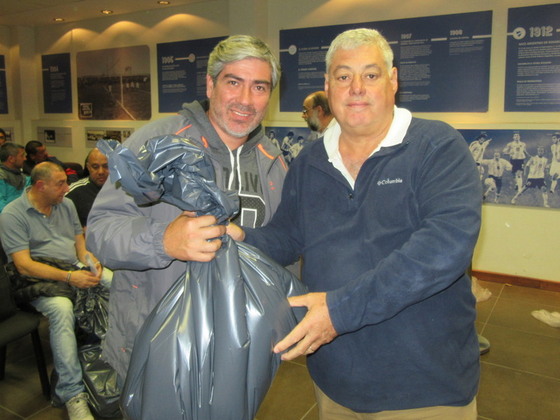 Miguel Sottosanti, pujante Presidente de Defensores de Funes, feliz con el apoyo de la ARF.