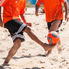 El fútbol playa nace del fútbol tradicional pero tiene reglas propias que lo hacen apasionante.