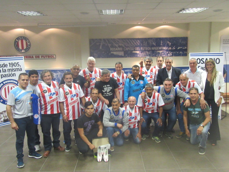 La Asociación Rosarina de Fútbol y el Centro de Excombatientes local, son un sólo corazón.