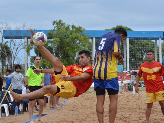 Central B y Centro Español fueron los únicos que definieron por penales en la fecha tres.