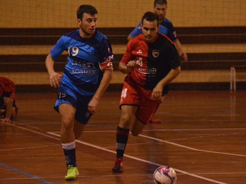 Con sus goles del sábado Kevin Garmizo, capitán de USAR, se transformó en el máximo artillero del torneo con seis. Lo siguen Alan Banquer y Bruno Garfinkel con cinco.