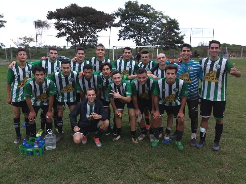 Defensores de Funes venció 3-0 a Sarmiento. El albiverde, en su segundo año en Rosarina, ya pelea por conseguir un ascenso. Foto: Pasiones Rosarinas.