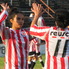 Paula Salguero y Erica Lonigro "chocan los diez". Compañeras de Central, y la Selección.