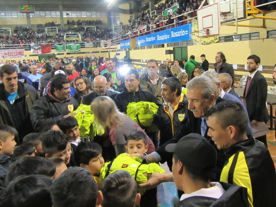 Imagen de Histórico acto en Provincial.