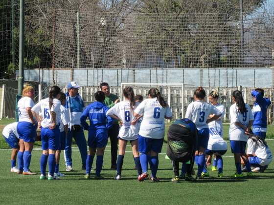 Las chicas de Argentino golearon a Santa Mar&iacute;a de Fisherton y siguen en el noveno puesto.
