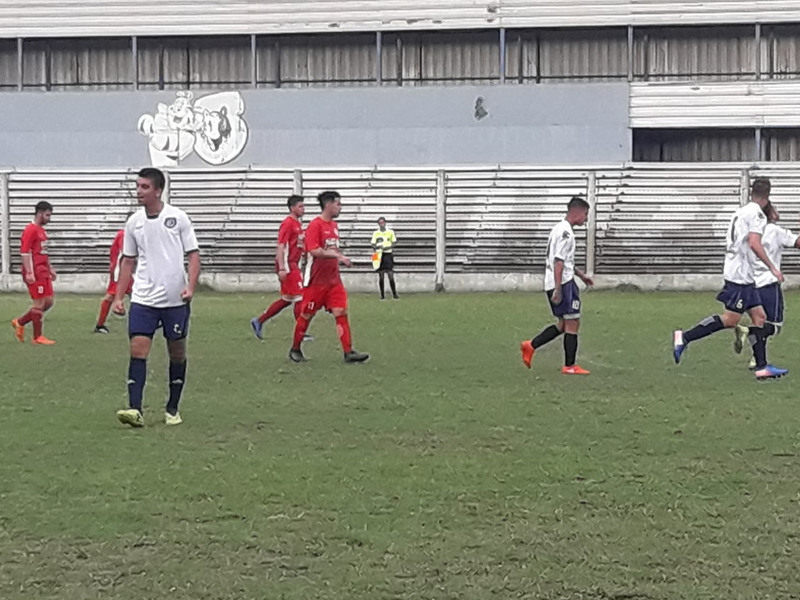 Tiro Federal venció agónicamente a Provincial (2-1) y lo alcanzó en la punta del Molinas. Foto: Pasiones Rosarinas.
