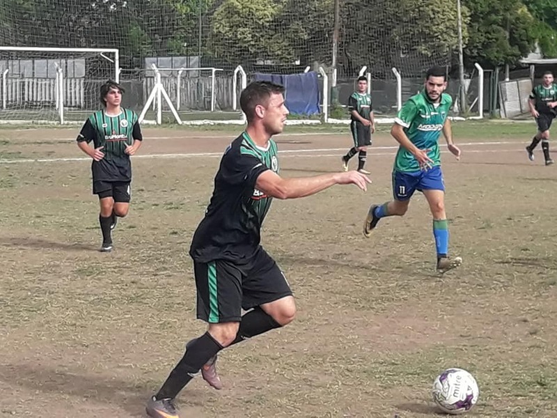 Morning arrancó derecho. Venció a Defensores de Funes por 1 a 0. Foto: Pasiones Rosarinas.