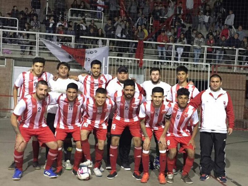 La 1ra de Federal que obtuvo brillantemente el título en la Segunda División del Futsal local.