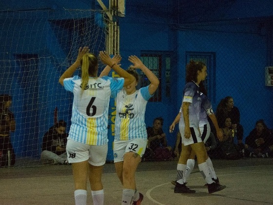 Horizonte contin&uacute;a comandando la Primera Femenina. Fotograf&iacute;a gentileza de Agustina Donati (Cuna del Futsal).