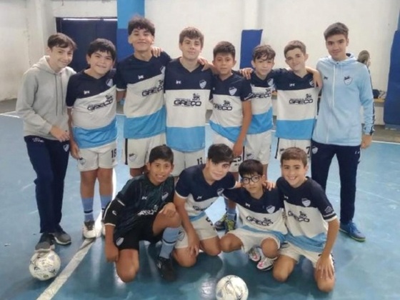 Plantel campeón de la 6ta de Banco Nación.