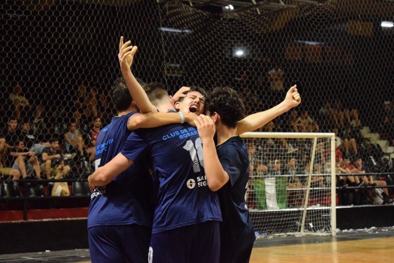 Regatas cerró el año con el título de Primera División. Fotografía gentileza de Fernando Aquino (Cuna Del Futsal).
