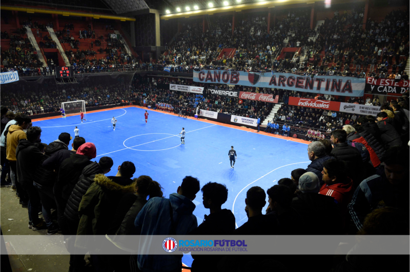 El estadio cubierto Claudio Newell albergará las cuatro finales del futsal ARF.