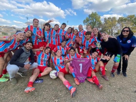 El Suizo venci&oacute; por la m&iacute;nima a Tel&eacute;fonos. Gentileza tirosuizo_futfem en Ig.