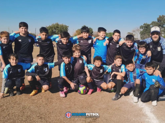 Gentileza escueladefutbol_clubbanco en Ig.