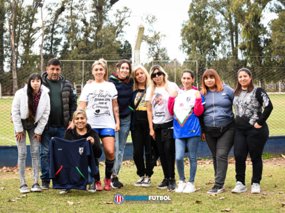 Familiares estuvieron presentes en el partido entre Mitre y Provincial.