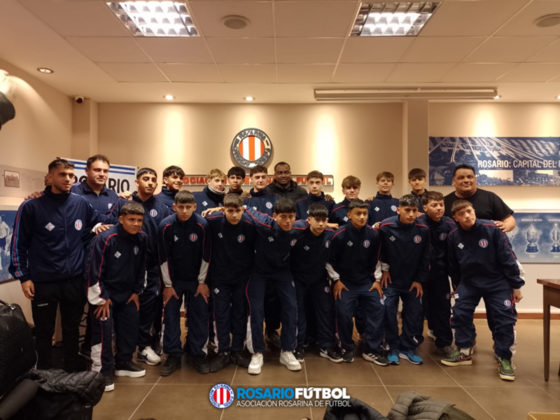 La delegación en la sede de ARF previo a emprender el viaje.