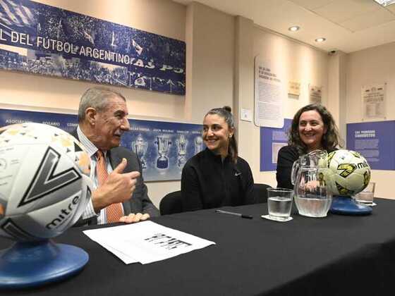 Durante la jornada estuvo presente Eugenia Nardone, jugadora de Racing de Avellaneda, formada en Social Lux.