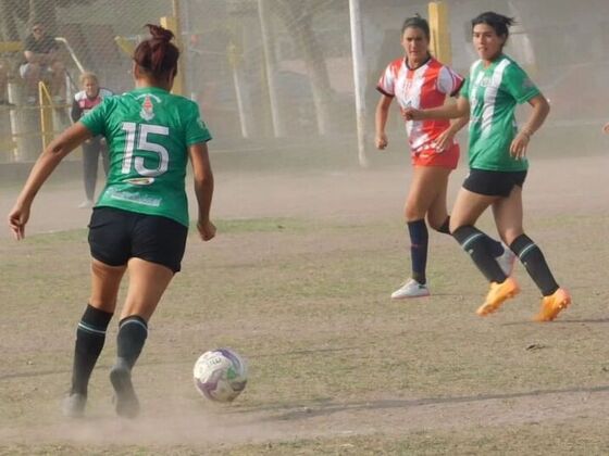 Defensores venci&oacute; 2-1 a Tel&eacute;fonos.