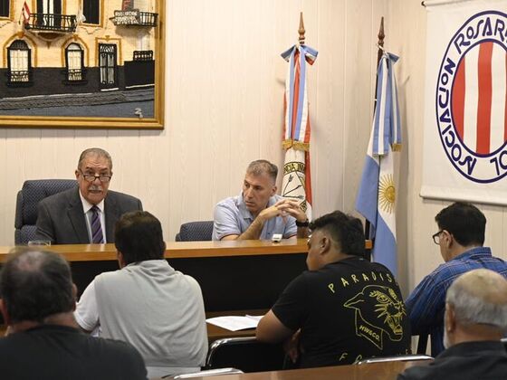 Maximiliano Fe, secretario de la Asamblea, Mario Giammaría, presidente de ARF y el CPN Pablo Bussano.