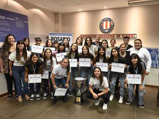 El plantel campeón.