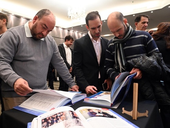 En un cálido emotivo evento, se presentó el libro de la ARF.