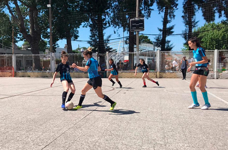 Las inferiores femeninas de futsal son una realidad.