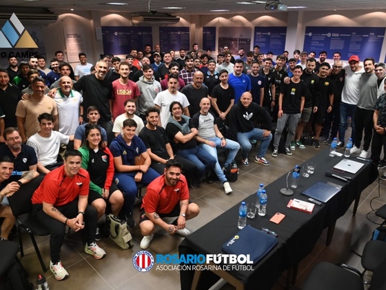 La sala Lorenzo Biondo colmada para esta jornada &uacute;nica.