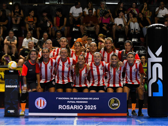 El plantel que represent&oacute; a la Asociaci&oacute;n Rosarina en el Nacional.